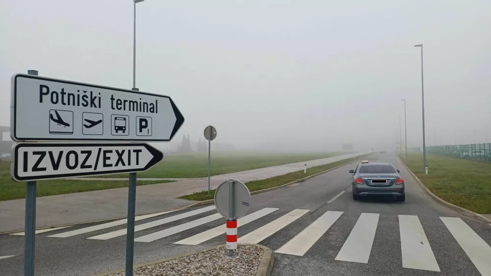 Umor Brnik letali&scaron;če Foto: Tina Jereb