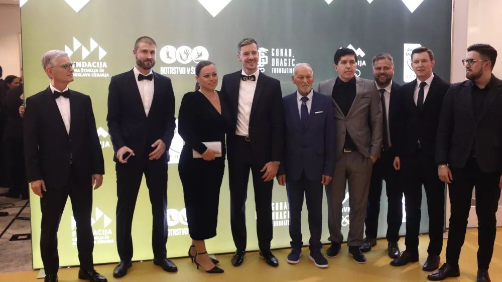 8.11.2024 - dobrodelni večer Fundacije Miroslava Cerarja in Leona &Scaron;tuklja, za pomoč mladim &scaron;portnikom iz socialno &scaron;ibkih okolij; katere častni ambasador (pokrovitelj) je nekdanji ko&scaron;arkar in reprezentant Goran DragićFOTO: LUKA CJUHA