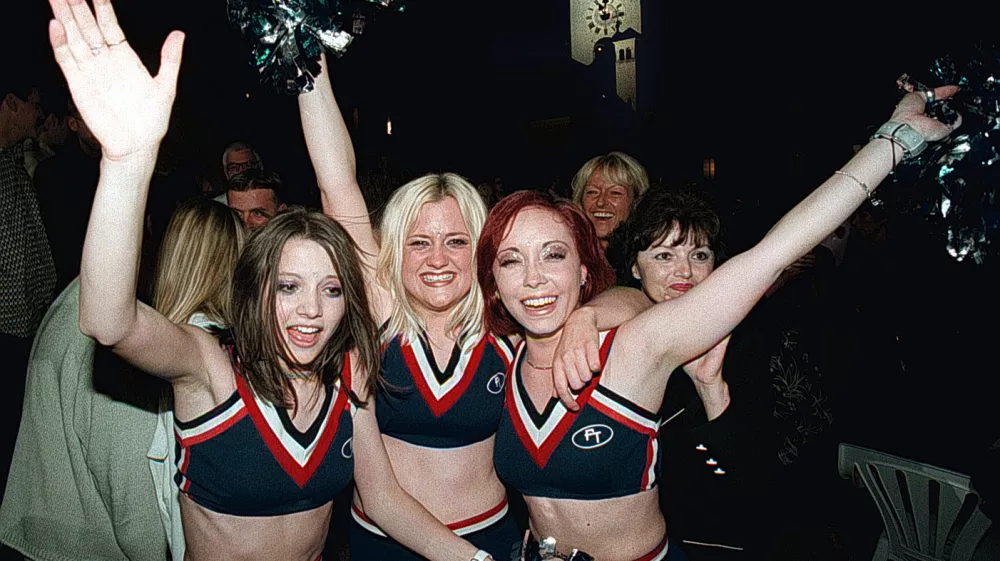 Foxy Teens, Slovenska popevka 2001 / Foto: Bojan Velikonja