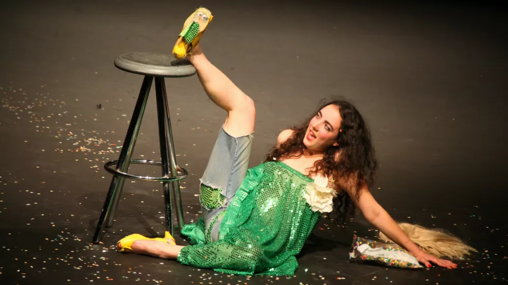 Diana Gadish, performans Lucy Live