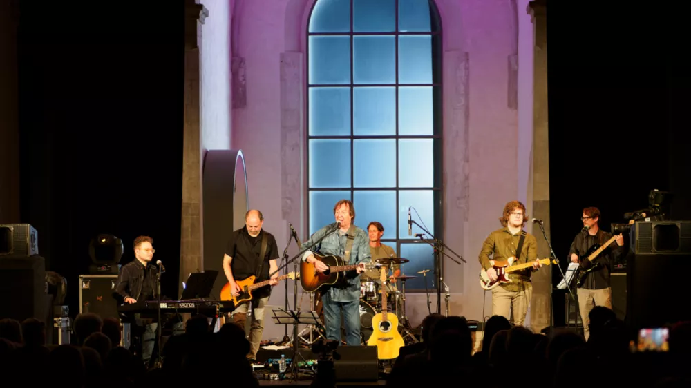 Novele je Mef poimenoval tudi svoj novi bend, sestavljen iz &raquo;mladcev&laquo;. Foto: Arhiv Dnevnika&nbsp;