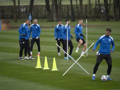 12.11. 2024 Trening nogometne reprezentance Slovenije na pripravah za tekmi z Norve&scaron;ko in Avstrijo.FOTO: Nik Erik Neubauer