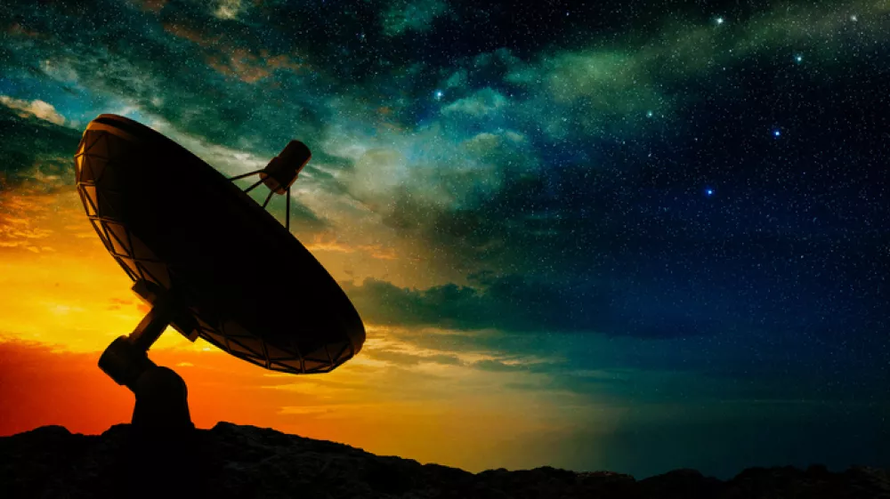 Pri iskanju si pomagajo tako z laboratoriji kot teleskopi. / Foto: Istock