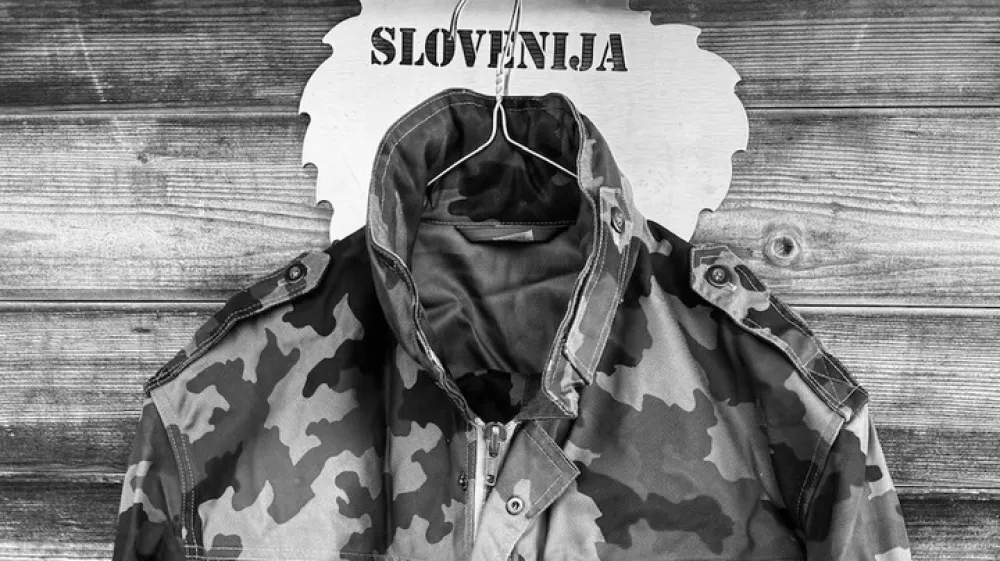 Janez Jan&scaron;a, voja&scaron;ka uniforma