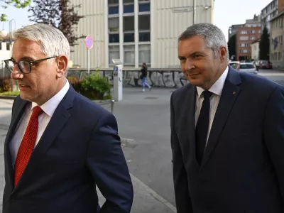 novi minister za godspodarstvo Matjaž Han, sekretar Dejan Židan- 02.06.2022 &ndash; Ministrstvo za gospodarstvo - primopredaja poslov med novim ministrom za gospodarstvo Matjažem Hanom in biv&scaron;im ministrom Zdravkom Počival&scaron;kom//FOTO: Nik Erik Neubauer