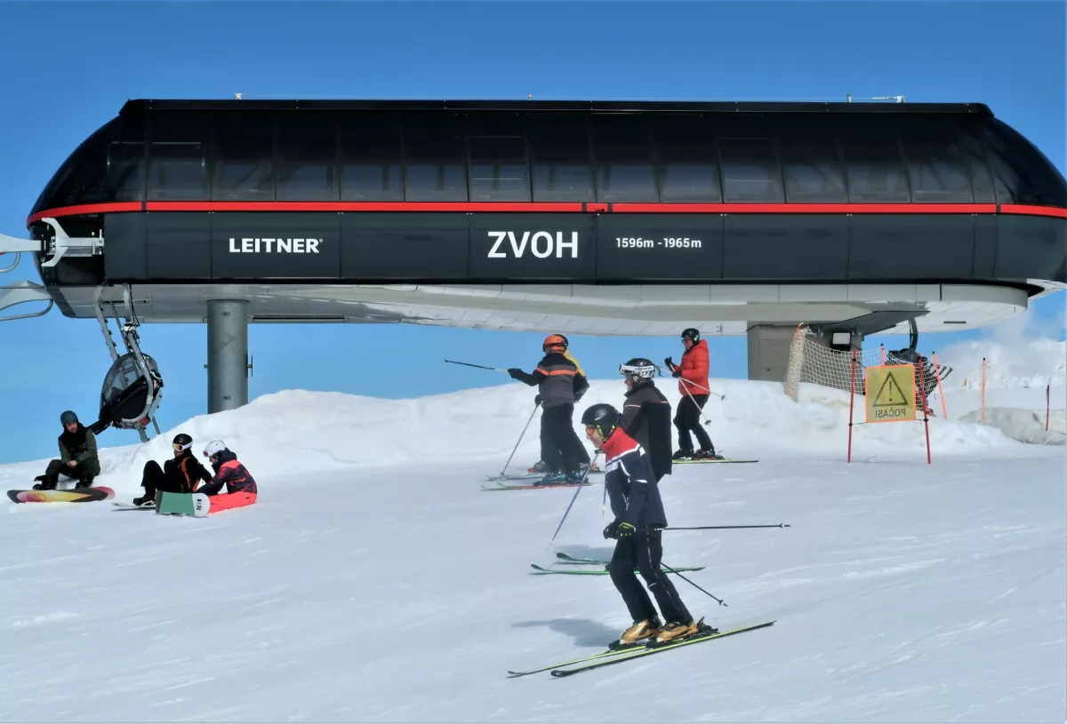 smuči&scaron;če, Krvavec, &scaron;estsedežnica Zvoh. Foto.: Tatjana Pihlar 