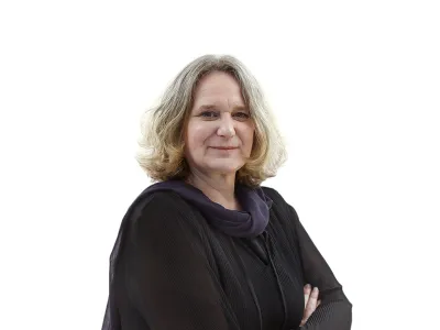 Mateja A HrastarZA ONLINE - Redakcija Dnevnik 2024 - portreti za komentarje in kolumne - kolumnisti - komentatorji &ndash; novinarji - portret //FOTO: Luka Cjuha