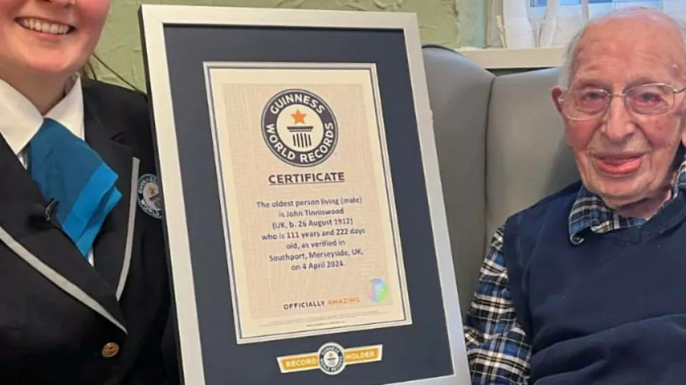 najstarej&scaron;i, mo&scaron;ki, John Alfred Tinniswood