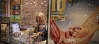 - 24.10.2013 - Prodajno mesto Loterija Slovenije - Pasaža Maximarket.  //FOTO: Luka Cjuha