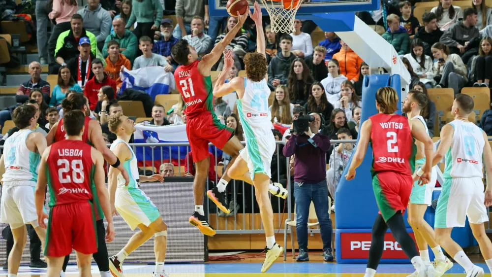 Slovenska ko&scaron;arkarska reprezentanca utegne skupinski del evropskega prvenstva 2029 igrati pred domačimi navijači. Foto: Tomaž Primožič, FPA