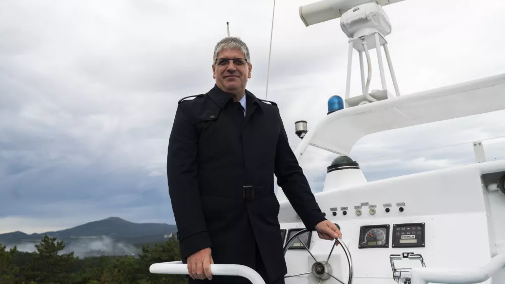 Bo&scaron;tjan Poklukar15.09.2024 ZgodoVikend - odprtje prenovljene notranjosti policijskega čolna P-111; dinamični prikaz dela bombnih tehnikov Specialne enote, Park voja&scaron;ke zgodovine, PivkaFOTO: Nik Erik Neubauer