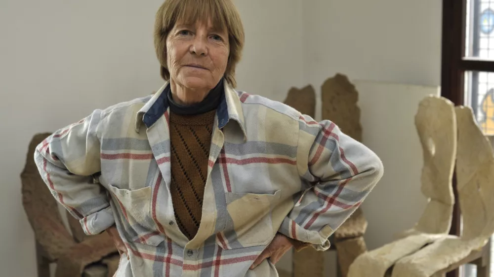 akademska kiparka in vodja bienala UNICUM, Dragica Čadež Lapajne//FOTO: TOMAŽ ZAJEL&Scaron;NIK