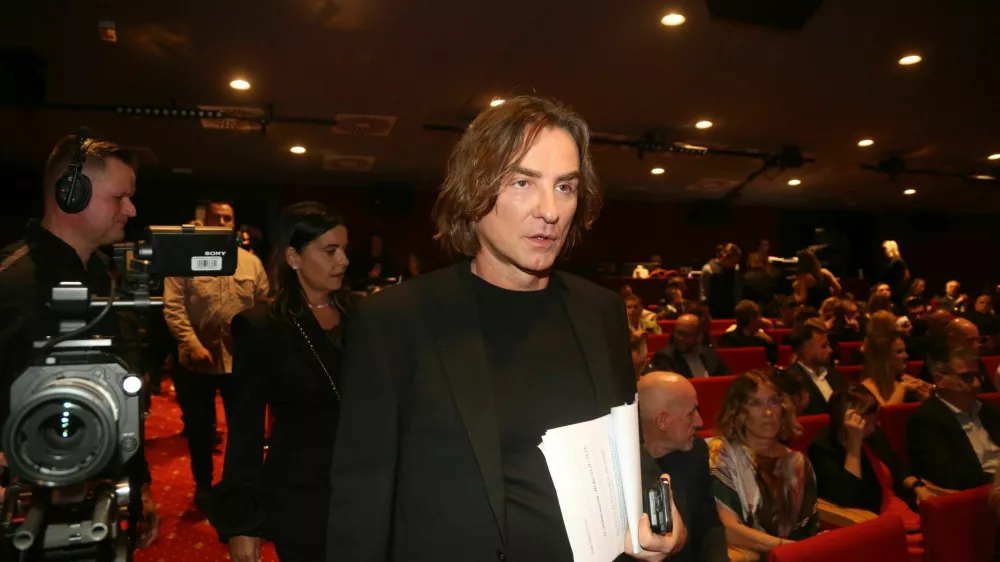 Resničnostni &scaron;ovi na televiziji Pink Željka Mitrovića (na fotografiji) so milo rečeno neokusni. F Pixsell