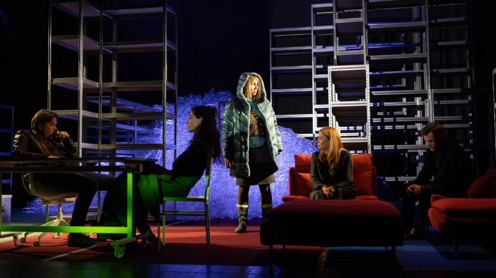 Razodetje, režija Ivica Buljan, Pre&scaron;ernovo gledali&scaron;če Kranj, 2024