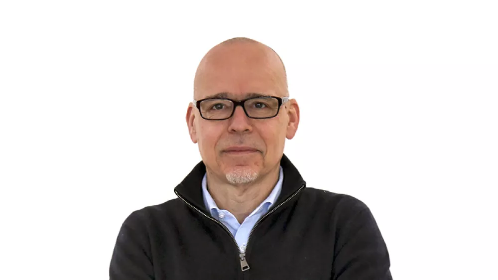 Domen CaharijasZA ONLINE - Redakcija Dnevnik 2024 - portreti za komentarje in kolumne - kolumnisti - komentatorji &ndash; novinarji - //FOTO: Tomaž Skale