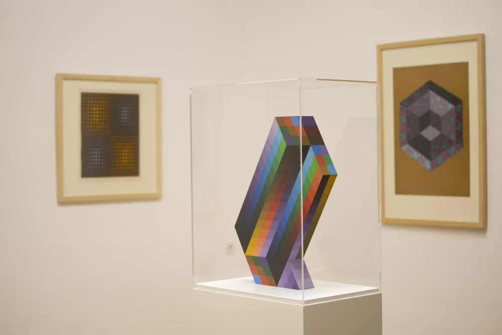 Prvi Vasarelyjev muzej je nastal v Peču, njegovem rojstnem mestu, leta 1976, hkrati z ustanovitvijo njegovega muzeja v francoskem Aix-en-Provence. A tam na žalost ni več veliko njegovih del, ker jih je vdova umetnikovega sina odnesla v ZDA. Foto: Ur&scaron;ka Boljkovac