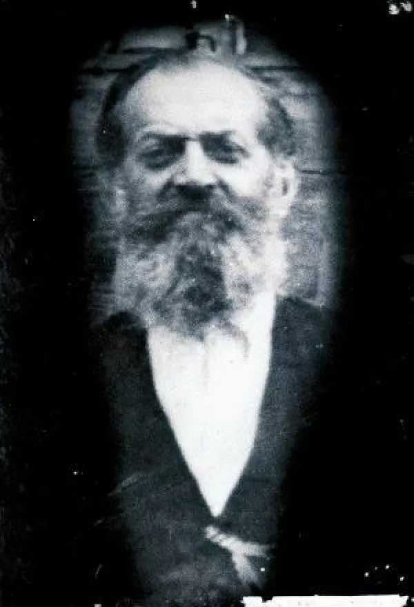 Narodni heroj Alfonz &Scaron;arh, ki je leta 1943 na Osankarici umrl skupaj s svojimi tremi otroci. Najmlaj&scaron;i je imel 12 let. / Foto: Wikipedia 