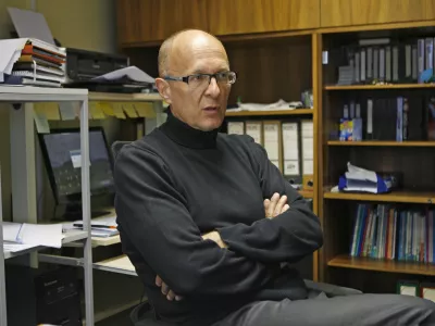 - 30.03.2015 - Gregor Pečan, ravnatelj O&Scaron; Janka Modra iz Dola pri Ljubljani in novi predsednik Združenja ravnateljic in ravnateljev osnovnih in glasbenih &scaron;ol//FOTO: Tomaž Skale