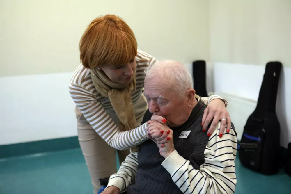 Med petjem pridejo na povr&scaron;je lepi, včasih tudi malo manj prijetni spomini. Foto: Tomaž Skale