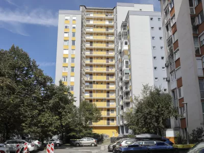 Lastniki več stanovanjskih nepremičnin bi v skladi z zami&scaron;ljenim zakonom uživali občutne davčne ugodnosti, če bodo premoženje dajali najem. Paket davčnih sprememb namreč predvideva tudi 25-odstotno olaj&scaron;avo na dohodke, ki jih ustvarijo z oddajanjem v najem. Foto:&nbsp;Jaka Gasar