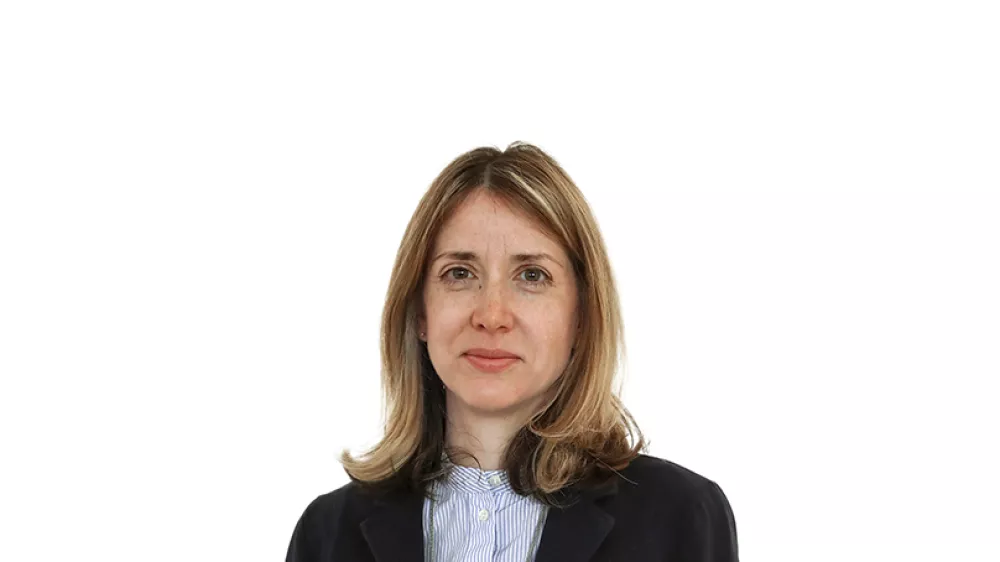 Veronika Rupnik ŽenkoZA ONLINE - Redakcija Dnevnik 2024 - portreti za komentarje in kolumne - kolumnisti - komentatorji &ndash; novinarji - portret //FOTO: Luka Cjuha