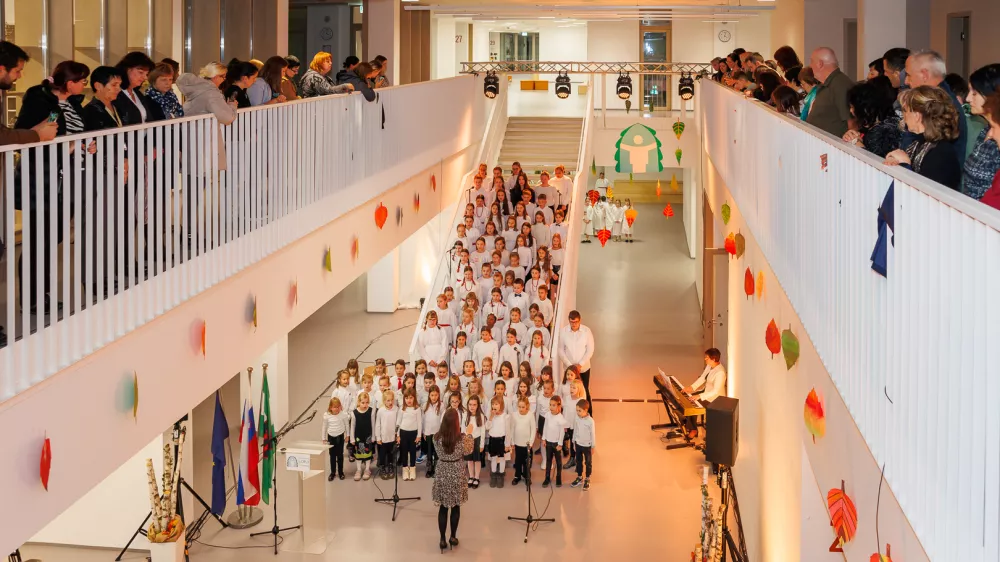 otvoritev nove osnovne &scaron;ole Loka Črnomelj