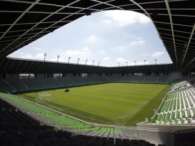 - &Scaron;portni park Stožice - ngometni stadion//FOTO: Jaka AdamičOPOMBA: ZA OBJAVO V ČASOPISU DNEVNIK