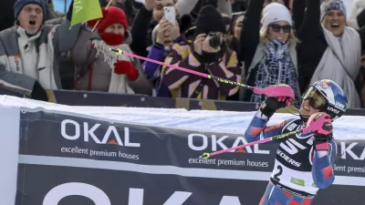 Zrinka Ljutić je z veličastno slalomsko zmago v Kranjski Gori spravila v delirij &scaron;tevilne hrva&scaron;ke navijače, novi zvezdnici svetovnega alpskega smučanja pa se je poklonil tudi ves preostanek sveta. Foto: Luka Cjuha