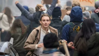 Prizor iz nadaljevanke Družine, kot so na&scaron;e / Foto: Canal+