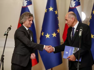 Realizacija ideje o veliki koaliciji je mogoča zgolj v specifični družbenopolitični konstelaciji, ko so za kaj takega vzpostavljeni primerni pogoji. Foto: Luka Cjuha&nbsp;