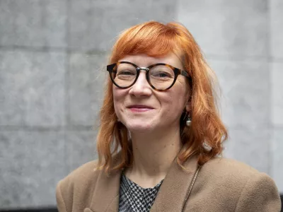 - 23.12.2019 - Agata Tomažič, novinarka, prevajalka in pisateljica -kolumnistka Dnevnika //FOTO: Matjaž Ru&scaron;t