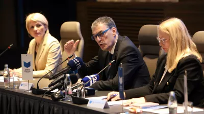 14.01.2025 - Vzajemna zdravstvena zavarovalnica, tiskovna, Matija &Scaron;enk in članica uprave Alja Markovič ČasFoto: Tomaž Skale