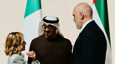 V Abu Dabiju so premierka Meloni, voditelj Združenih arabskih emiratov &scaron;ejk Najan in albanski premier Rama podpisali sporazum o sodelovanju. Foto: Profimedia