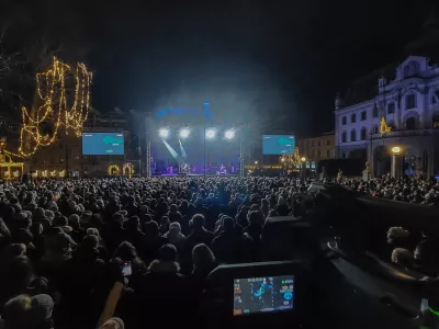 Koncert Nine Pu&scaron;ler si je 26. decembra na Kongresnem trgu ogledalo okoli 15.000 ljudi. Foto: Anže Furlan