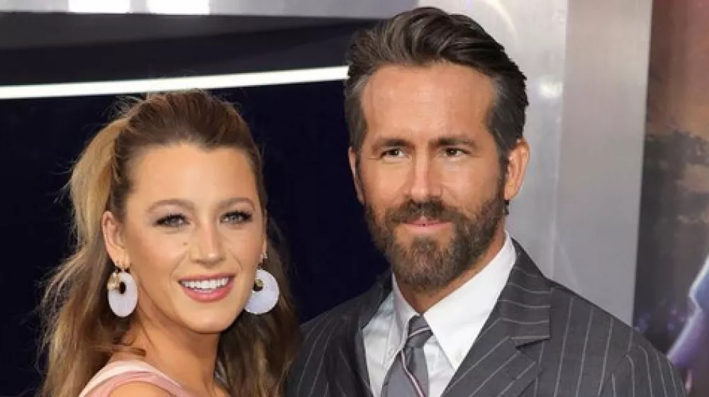 Ryan Reynolds in Blake Lively 