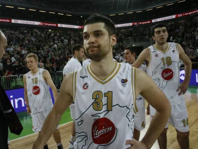 Sa&scaron;o Ožbolt je večino kariere preživel pri Olimpiji. S klubom danes nima nobenih stikov, a &scaron;e vedno redno spremlja tekme Ljubljančanov. Foto: Arhiv Dnevnika