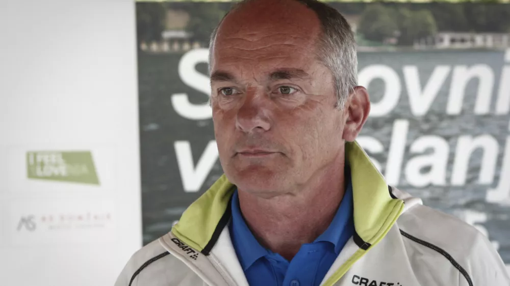 selektor vesla&scaron;ke reprezentance Du&scaron;an Jur&scaron;enovinarska konferenca Vesla&scaron;ke zveze Slovenije pred svetovnim pokalom na Bledu ///FOTO: Luka Cjuha.