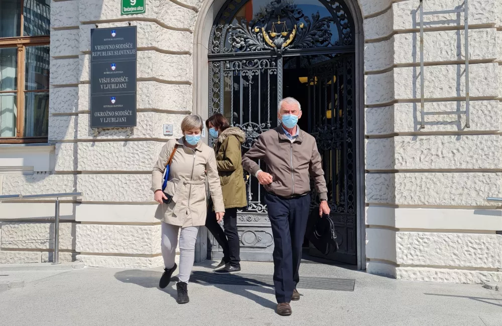 Miroslav Moravec od države zahteva &scaron;e 45.500 evrov od&scaron;kodnine.