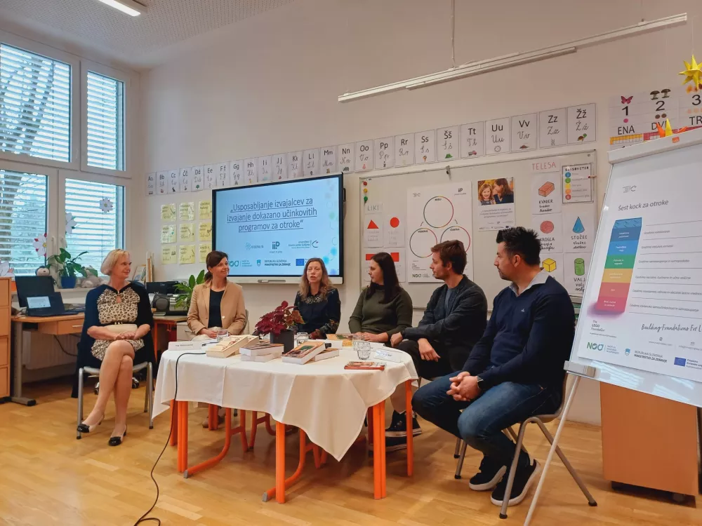 Izobraževanja učitelji star&scaron;i UKCL