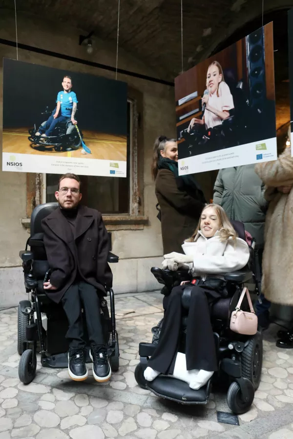 V prostem času se invalidi ukvarjajo z različnimi hobiji, tudi s petjem.&nbsp;/ Foto:&nbsp;Tomaž Skale