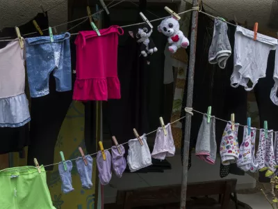 - HRVA&Scaron;KA 2015 - perilo - su&scaron;enje perila, pli&scaron;asta igrača ///FOTO: Jaka Gasar