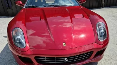 ferrari Matjaž Požar sodni izvr&scaron;itelj
