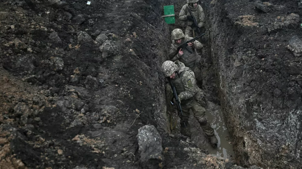 Servicemen of 110th Brigade of the Territorial Defence Forces of Ukraine attend a training, amid Russia's attack on Ukraine, in Zaporizhzhia region, Ukraine January 26, 2025. REUTERS/Stringer