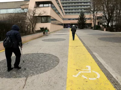 Sodi&scaron;če je že pravnomočno odločilo, da je tožba zaradi zdravni&scaron;ke napake utemeljena. Zdaj odloča le &scaron;e, kolik&scaron;na &scaron;koda je bila s tem narejena. Foto:&nbsp;Tomaž Skale&nbsp;