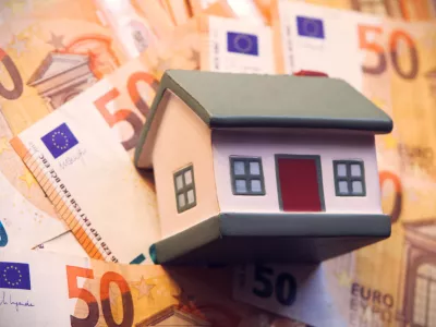 hi&scaron;a, davek, denar