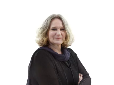 Mateja A HrastarZA ONLINE - Redakcija Dnevnik 2024 - portreti za komentarje in kolumne - kolumnisti - komentatorji &ndash; novinarji - portret //FOTO: Luka Cjuha