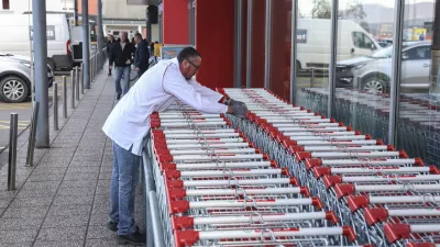 - 31.01.2025 - Bojkot hrva&scaron;kih trgovin zaradi previsokih cen. Nakupovanje v Brežicah in Kr&scaron;kem - trgovina, hrana, visoke cene, nakupovanje//FOTO: Jaka Gasar