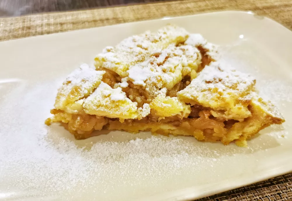 Jabolčna pita, Hi&scaron;a Pod Gradom