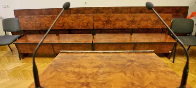 	- simbolična fotografija - sodna dvorana - zatožna klop - sodišče				- 24.2.2015 - sojenje Ivanu Gabriču, Roku Snežiču in Nenadu Đukiću zaradi domnevnih goljufij in davčnih utaj//FOTO: Tomaž Skale