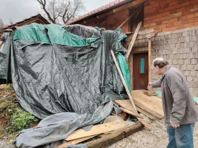 re&scaron;eni izpod ru&scaron;evin